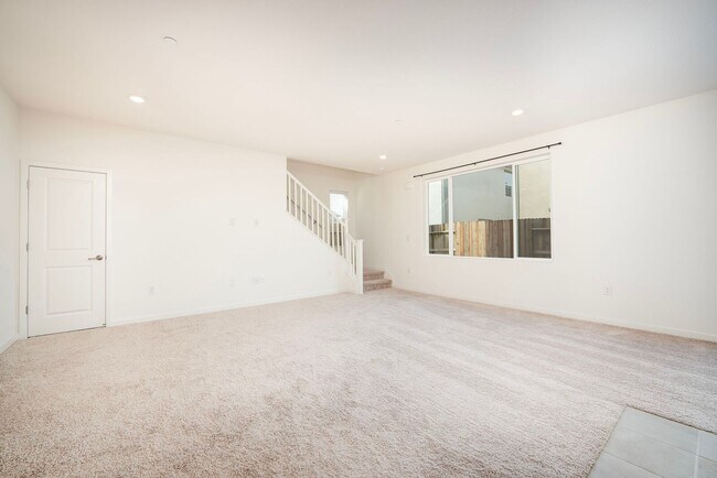 Building Photo - 4798 Tilly Dr