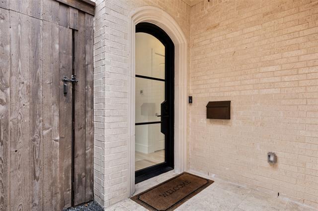 Foto del edificio - 4133 Normandy Ave