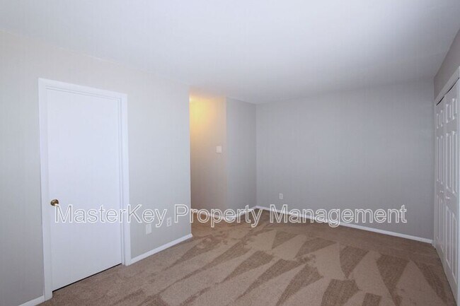 Building Photo - 1273 Teakwood Pl