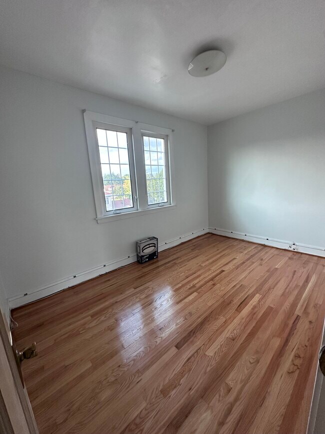 Building Photo - 5878 N Harlem Ave
