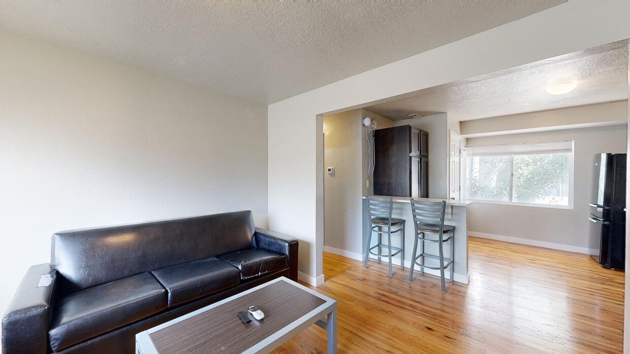 Photo - University Gardens-Furnished Student Apartments