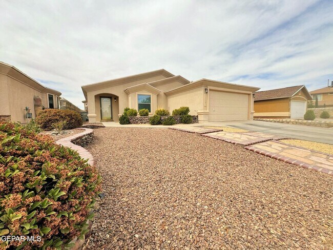 Foto del edificio - 13981 Sandy Rock Dr