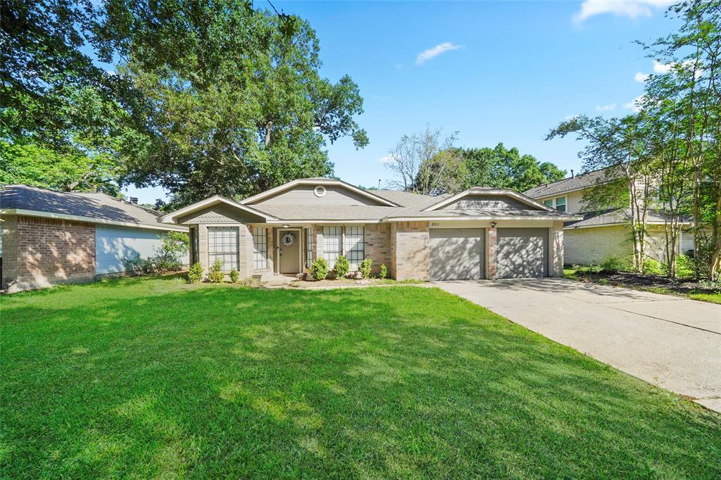 Foto principal - 2911 Parkwood Manor Dr