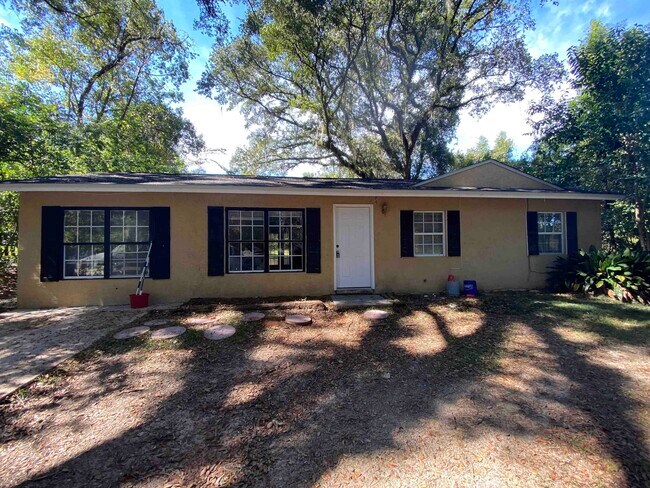 Building Photo - 2616 Ridgeway St