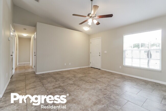 Foto del edificio - 941 Daytona St