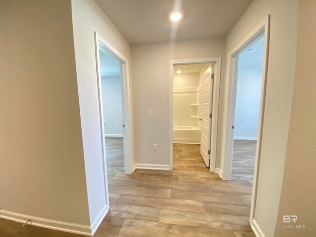 Building Photo - 10660 Northern Dancer Ct