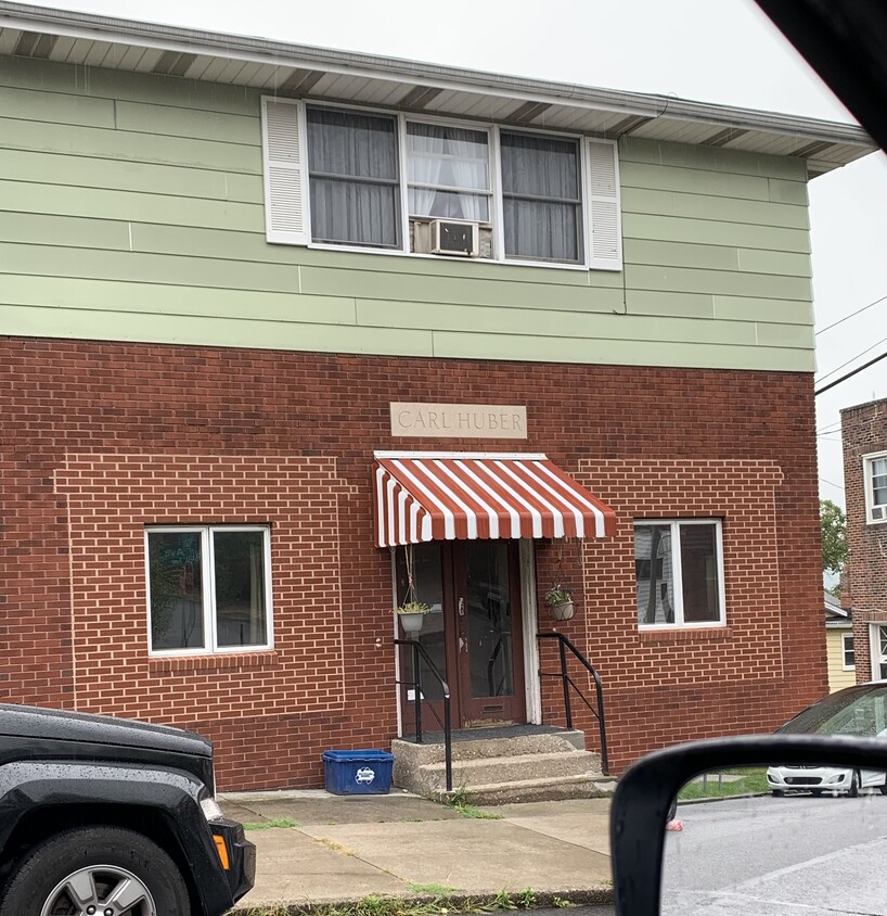 Primary Photo - 1545 Bell Ave