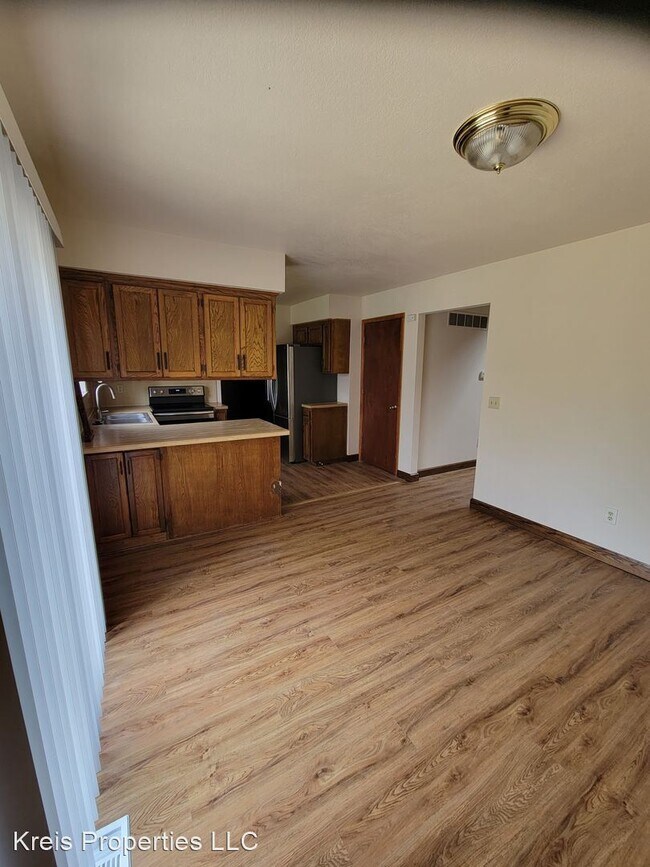 Foto del edificio - 3 br, 2.5 bath House - 11802 Caenen
