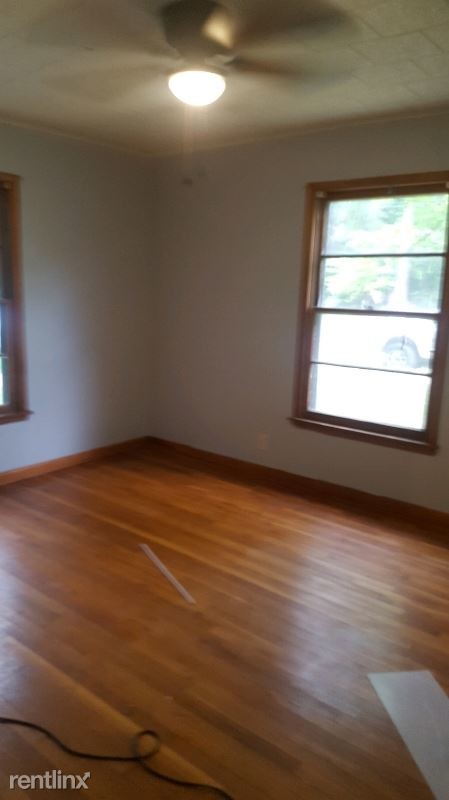 Building Photo - 3 br, 1 bath House - 623 Bellview St