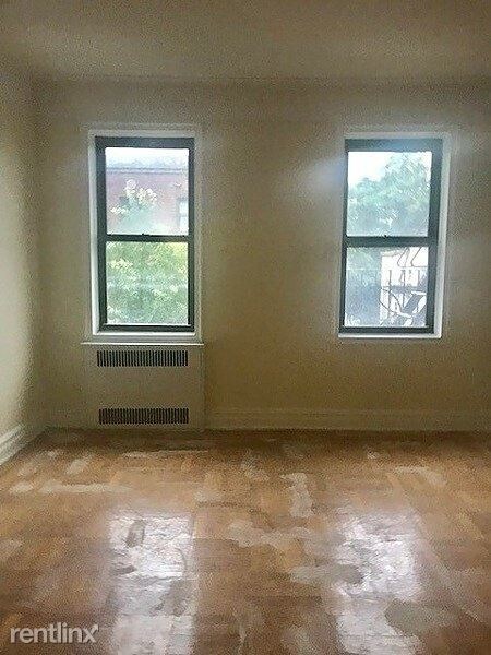 Foto del edificio - 1 br, 1 bath Apartment - 8224 Bay Parkway 4C