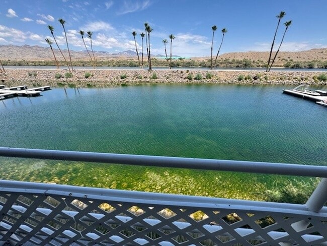 Building Photo - Furnished 2 BR Condo w/ Utilities Boat Dock, Marina, Garage -Roadhaven Marina Avail June-Dec, May...