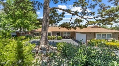 Building Photo - 2030 N Altadena Dr