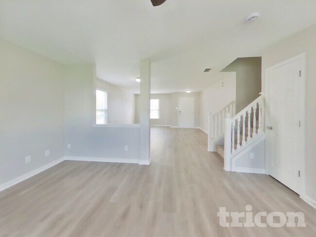 Foto del edificio - 12724 Frank Wiley Ln
