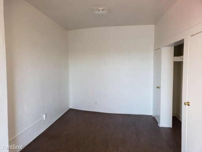 Foto del edificio - 1 br, 1 bath Apartment - 925 S Alvarado St