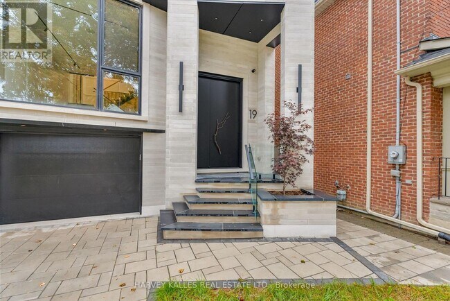 Photo du bâtiment - 19 Ridley Blvd