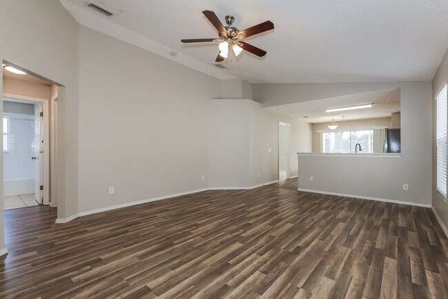 Foto del edificio - 8733 Morrison Oaks Ct