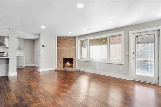 Building Photo - 3594 Abbotts Bridge Rd