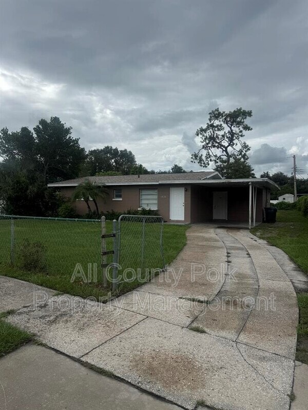 Building Photo - 1625 E Fern Rd