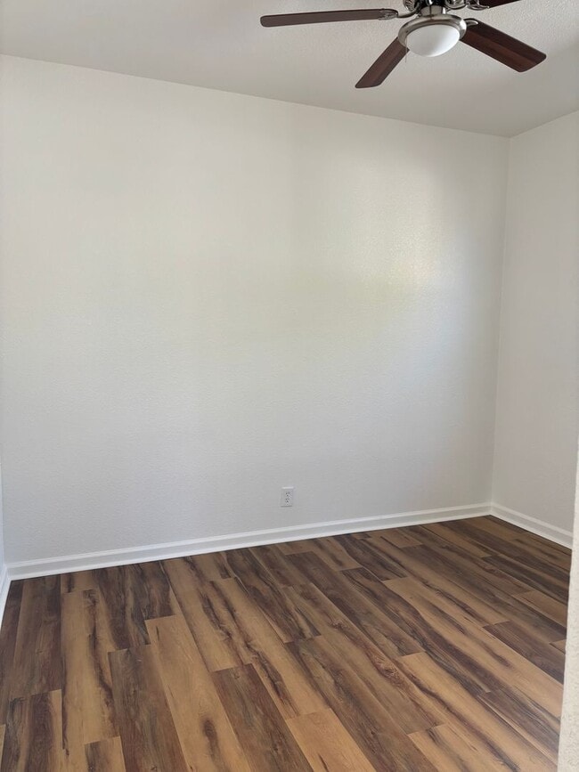 Foto del edificio - rh2643bussdr