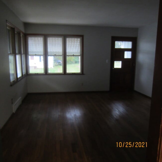 Building Photo - 727 McKinley St