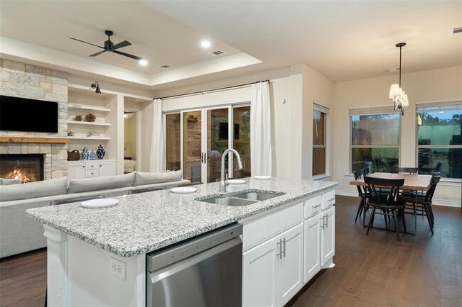 Building Photo - 624 Anfield Cir