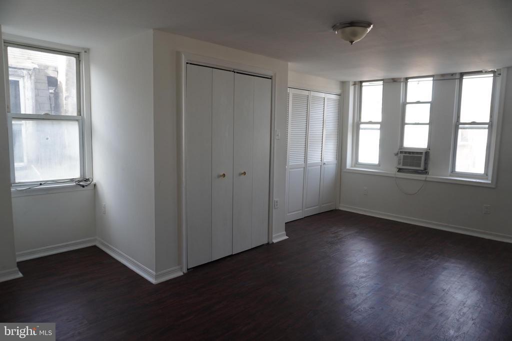 122 W Sharpnack St, Philadelphia, PA 19119 House Rental in