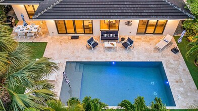 Building Photo - 2205 SE 19th St