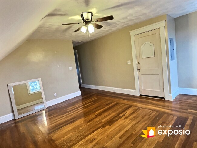 Sala de estar - 105 Wheeler Ave