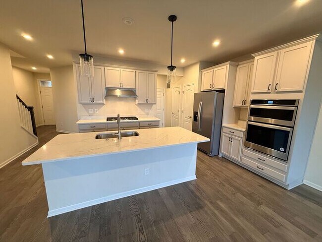 Foto del edificio - Lake Orion Townhome for Rent – 3 Bed, 2.1 Bath | 1,858 Sq Ft | $3,000/month