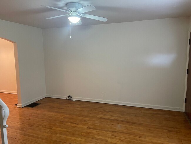 Foto del edificio - 5806 N High St