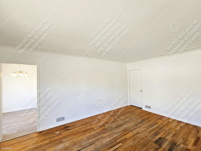 Foto del edificio - 2 br, 1 bath Duplex - 4300 S Acoma St