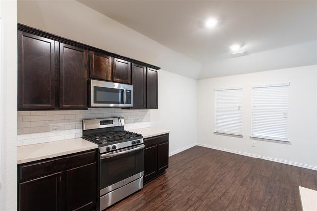 Building Photo - 905 Silverbell St
