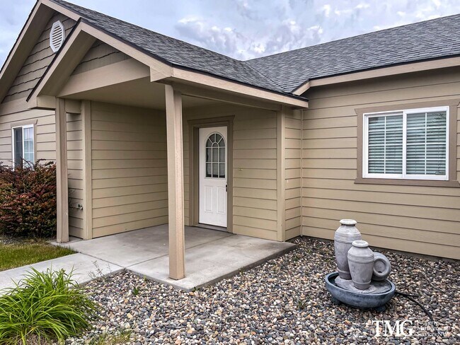 Foto del edificio - 3BD Ranch in Desirable Pasco Neighborhood
