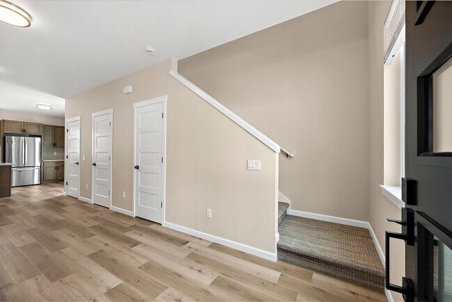 Foto del edificio - Newer 2-Bed ADU in Lakewood | Luxury Living Near JBLM!
