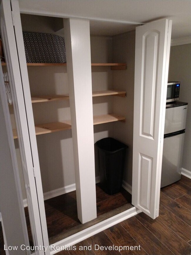 Building Photo - 2495 Sherbrooke Dr NE