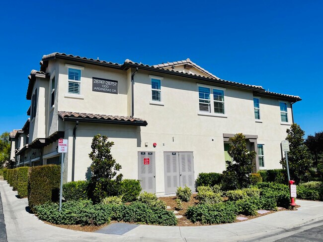 Building Photo - 28757 Jardineras Dr