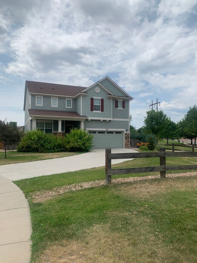 Building Photo - Beautiful 5 Bedroom Home Now Available in ...