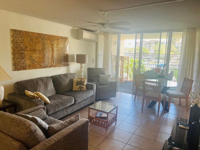 Foto del edificio - Charming 2-Bedroom, 2-Bath Condo at Royal ...
