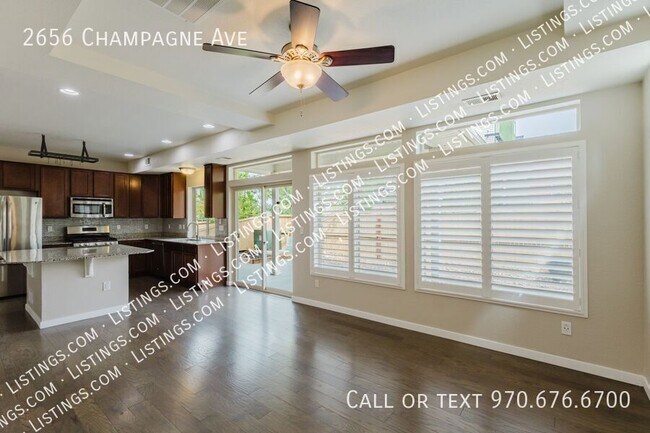 Foto del edificio - 2656 Champagne Ave