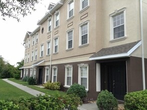Building Photo - 10144 Arbor Run Dr