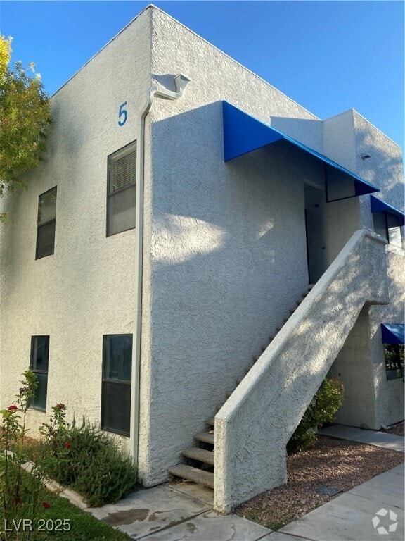Building Photo - 2643 Red Rock St