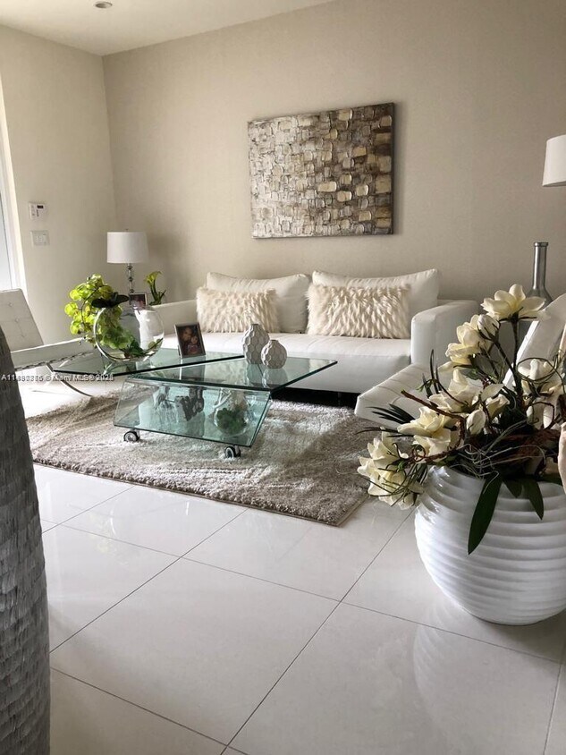 Foto principal - 10422 NW 64th Terrace
