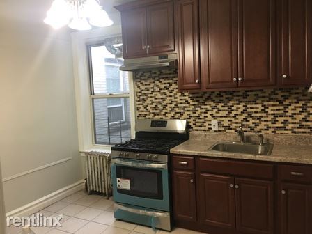 Primary Photo - 644 Flatbush Ave