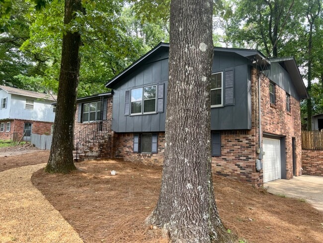 Building Photo - 913 Sun Valley Rd