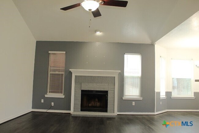 Foto del edificio - 4205 Pepper Mill Hollow