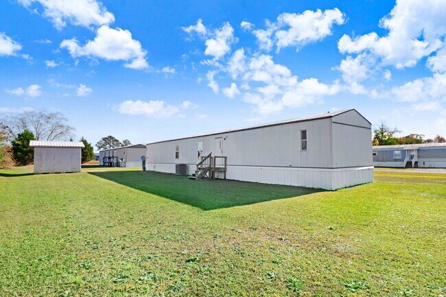 Foto del edificio - *Excellent Location* 2 BR | 2 BA Singlewide in Goldsboro