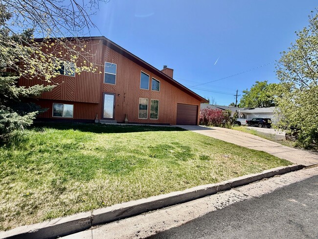 Building Photo - Pet-friendly 4-BR Home in Cedar City with Large Yard