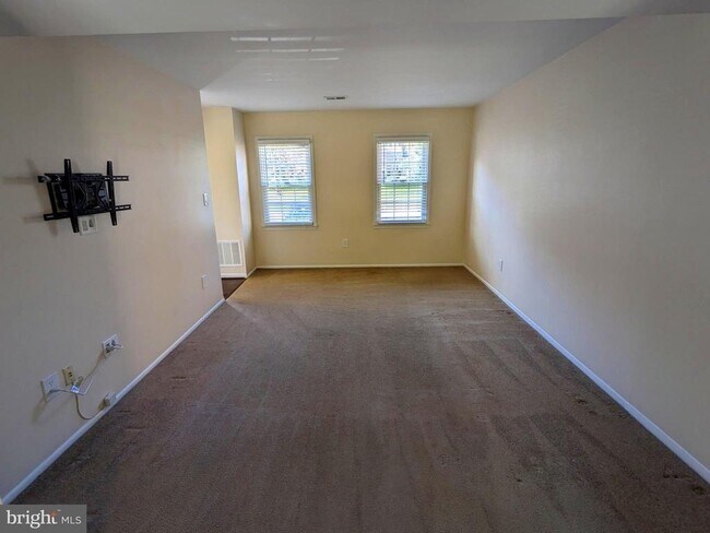 Foto del edificio - 8331 Moline Pl