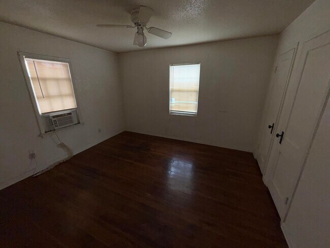 Foto del edificio - 2416 31st St