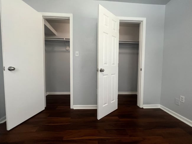 Foto del edificio - 7930 Bauman Rd